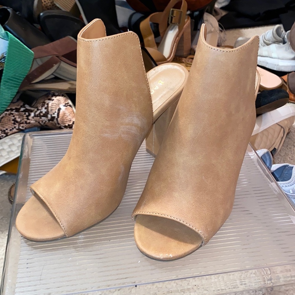 Booties with back cutout
